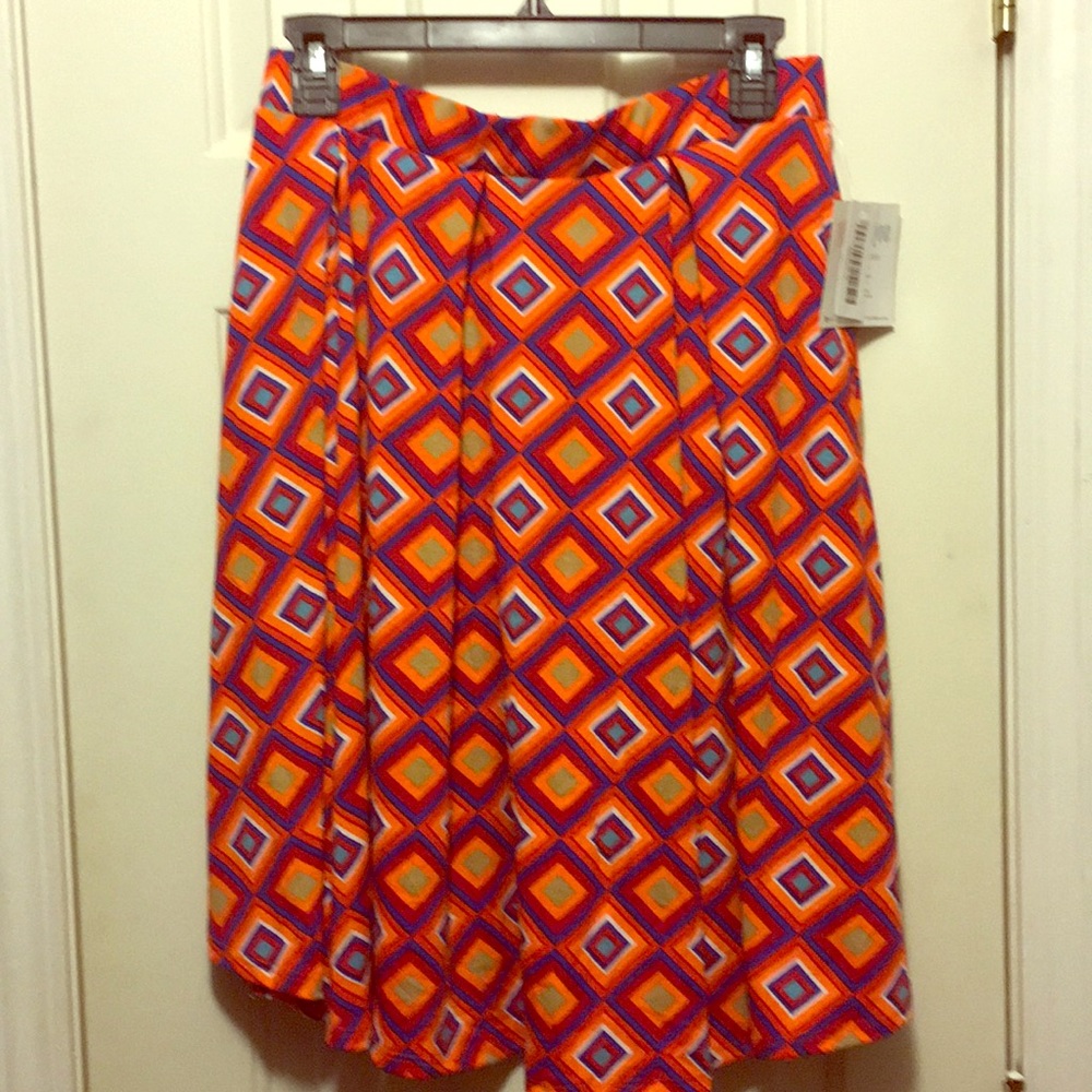 Lularoe L Madison